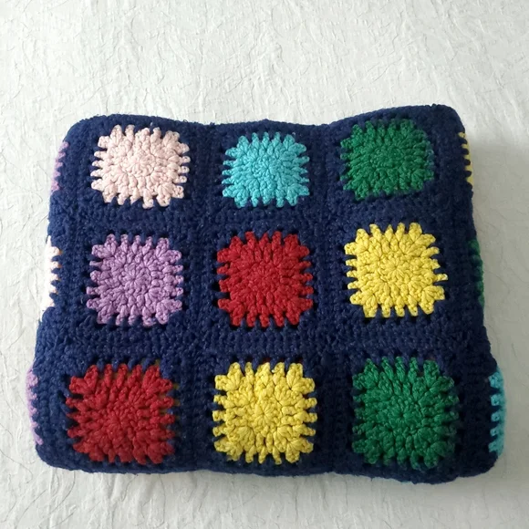 Vintage Granny Square Handmade Knit Afghan Throw Blanket - Picture 10 of 11